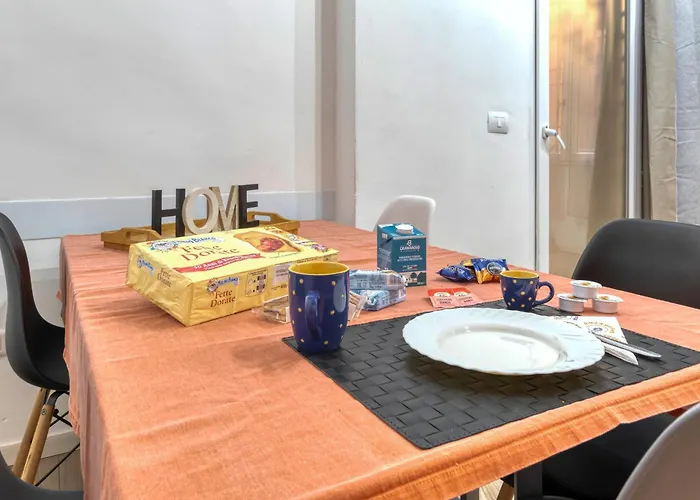 Downtown Loft Centro شقة بولونيا