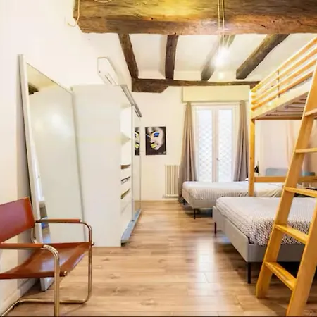 Downtown Loft Apartment *